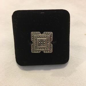 Vintage marquesite ring size 3